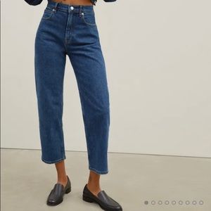 Everlane The Way High Jean in the colour vintage indigo. Size 29.